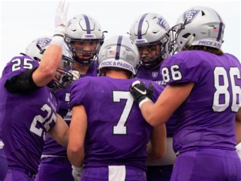 Area college football: Tommies’ ground game buries Stetson with 378 yards in 38-6 rout